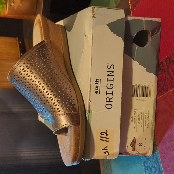 Earth Origins Pearl wedge sandals Women's 8 M Gold Metallic leather NEW NWB - Picture 9 of 10